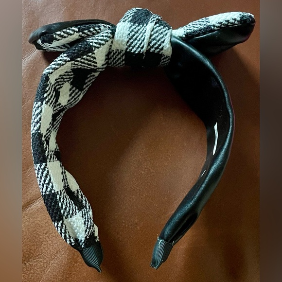 BNWT!Fashion headband,black faux leather,offwhite check tweed small gold clovers - Picture 3 of 16